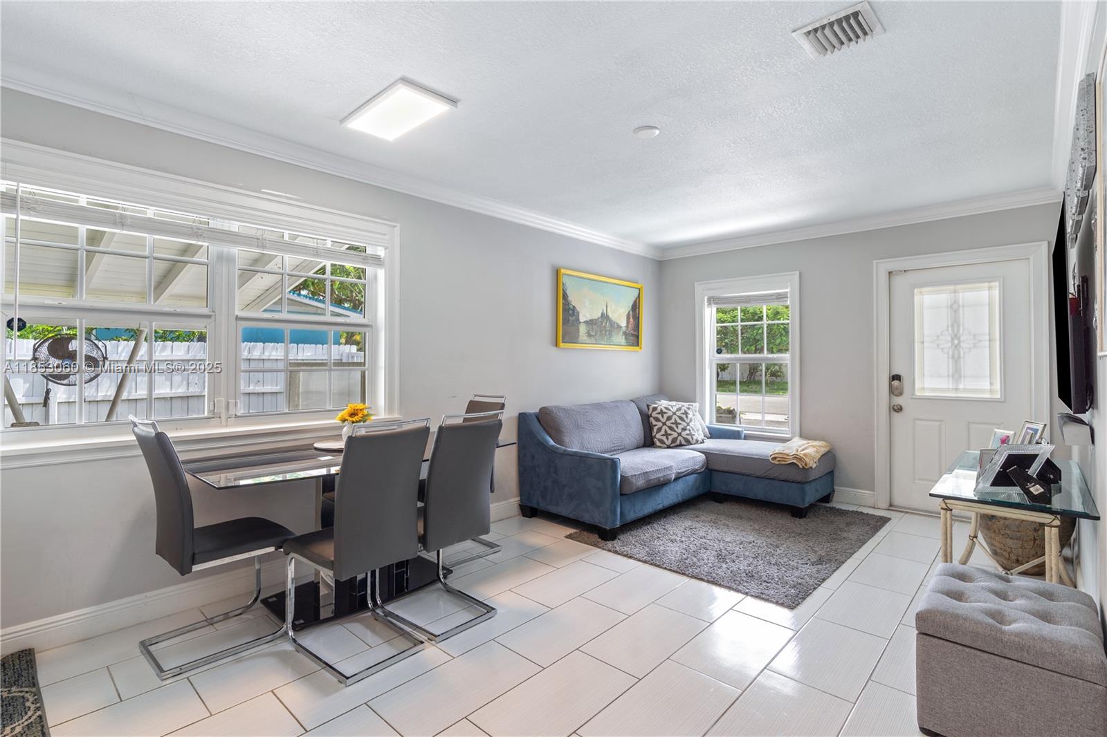 LAKE OSBORNE PARK - Residential