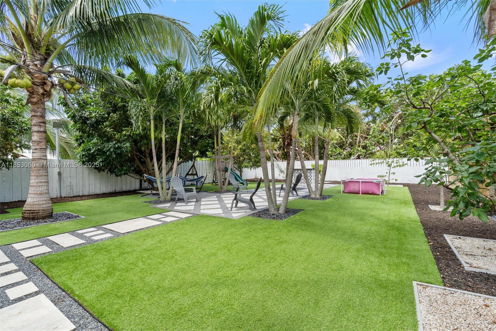 LAKE OSBORNE PARK - Residential