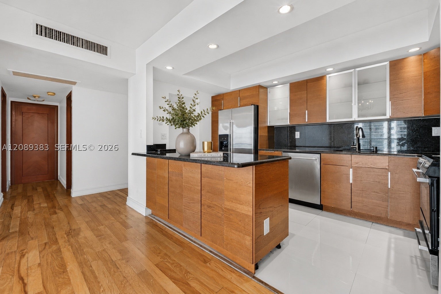 19380 Collins Ave 1103