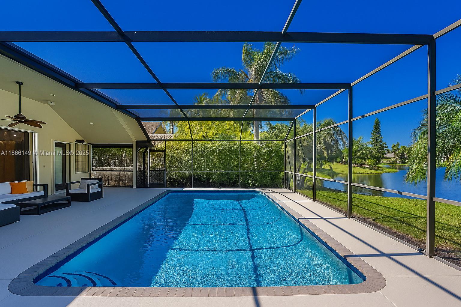 1077 Deerwood Ln