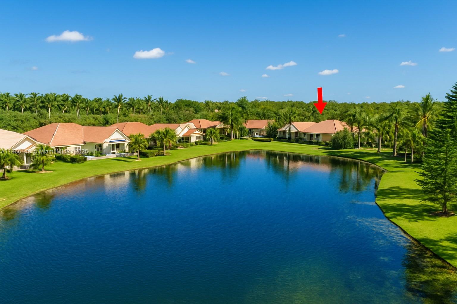 1077 Deerwood Ln