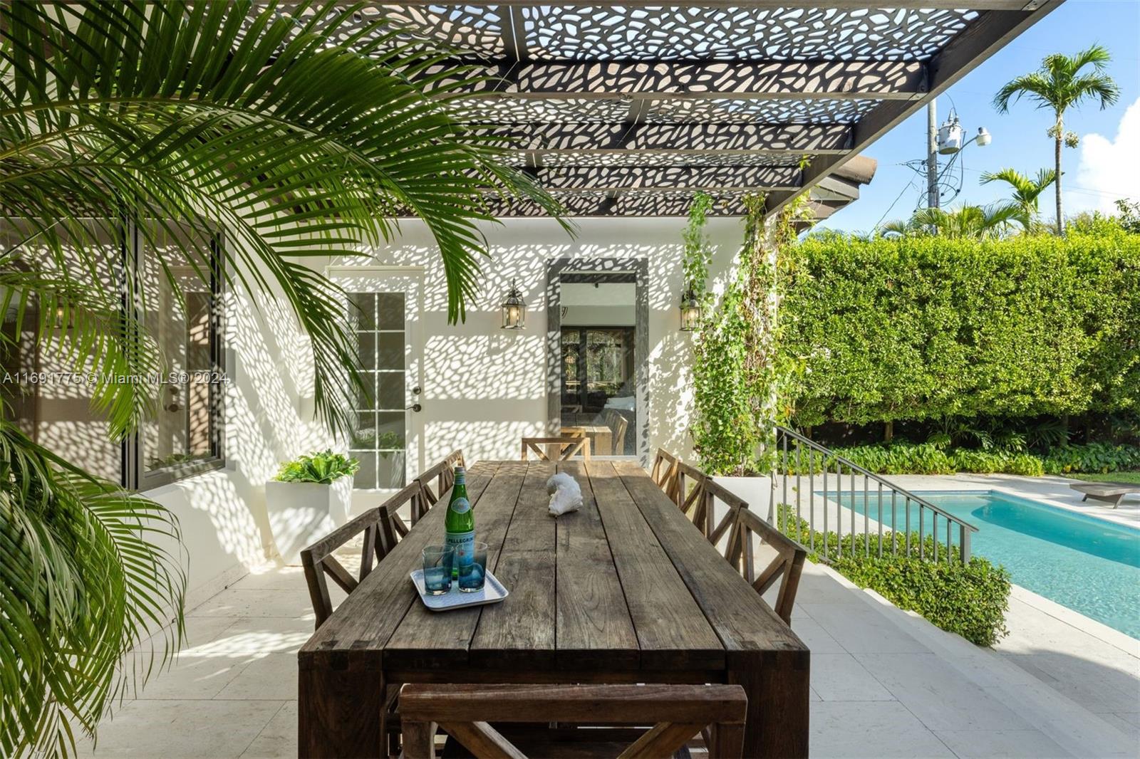 BELLE MEADE OF MIA SEC 1 - Residential