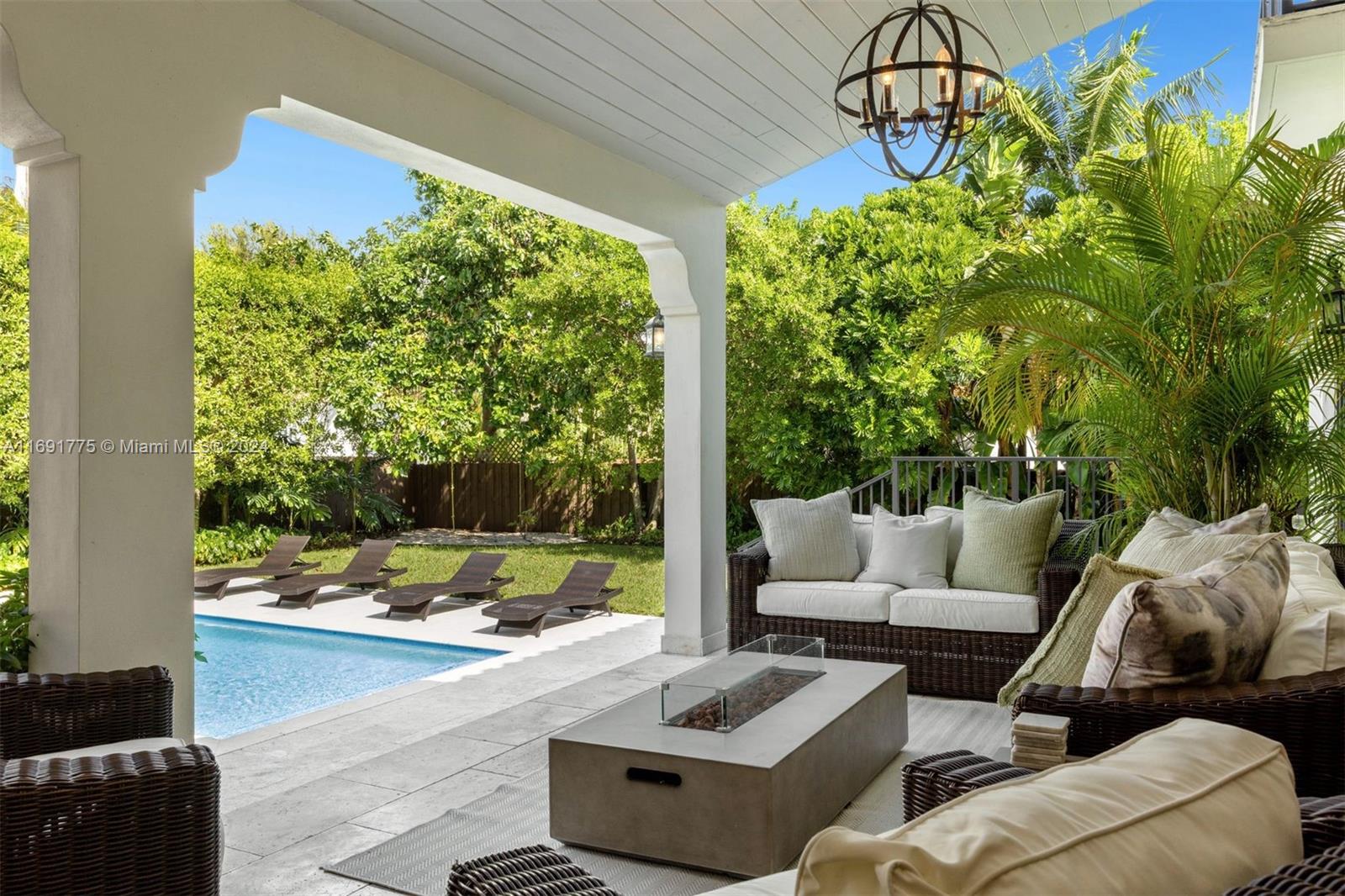 BELLE MEADE OF MIA SEC 1 - Residential