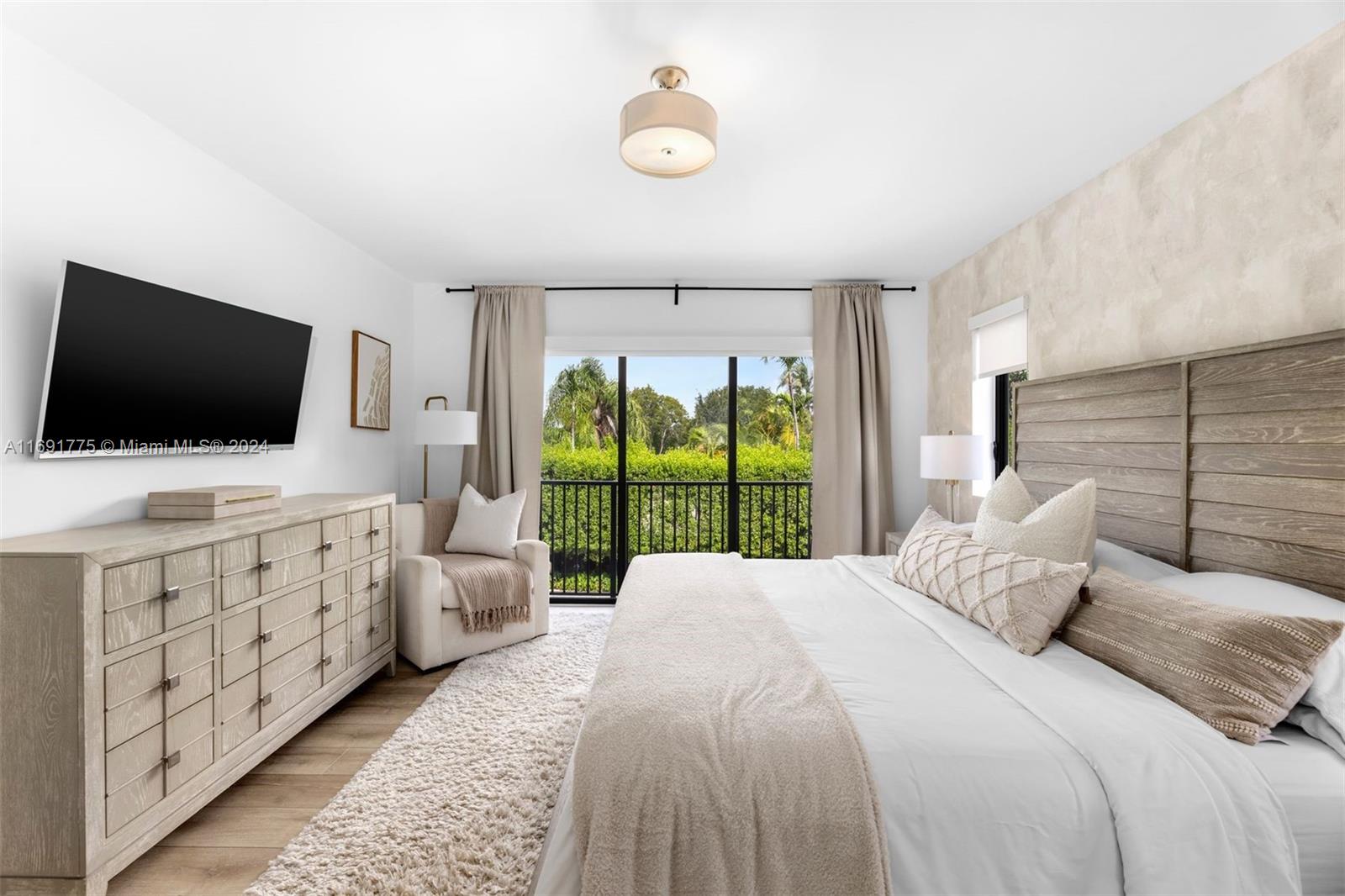 BELLE MEADE OF MIA SEC 1 - Residential