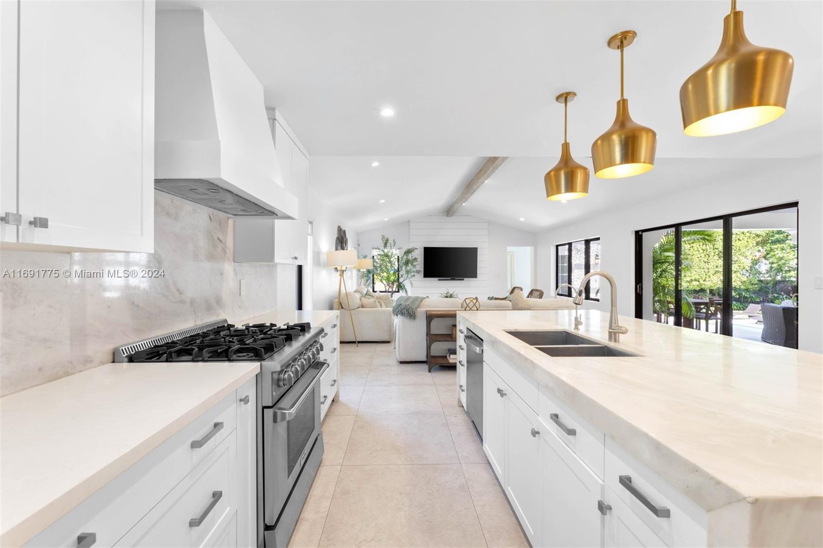 BELLE MEADE OF MIA SEC 1 - Residential