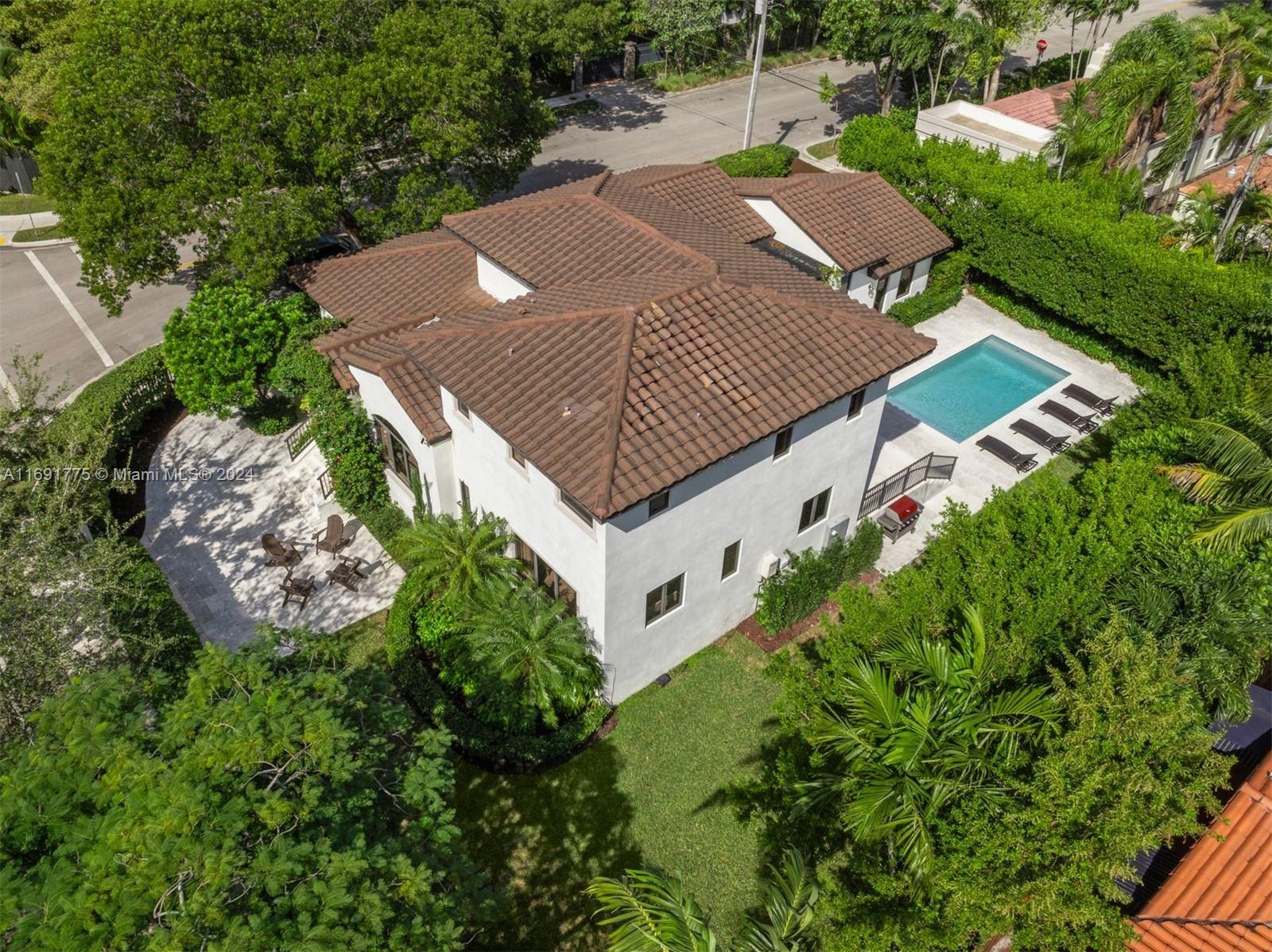 BELLE MEADE OF MIA SEC 1 - Residential