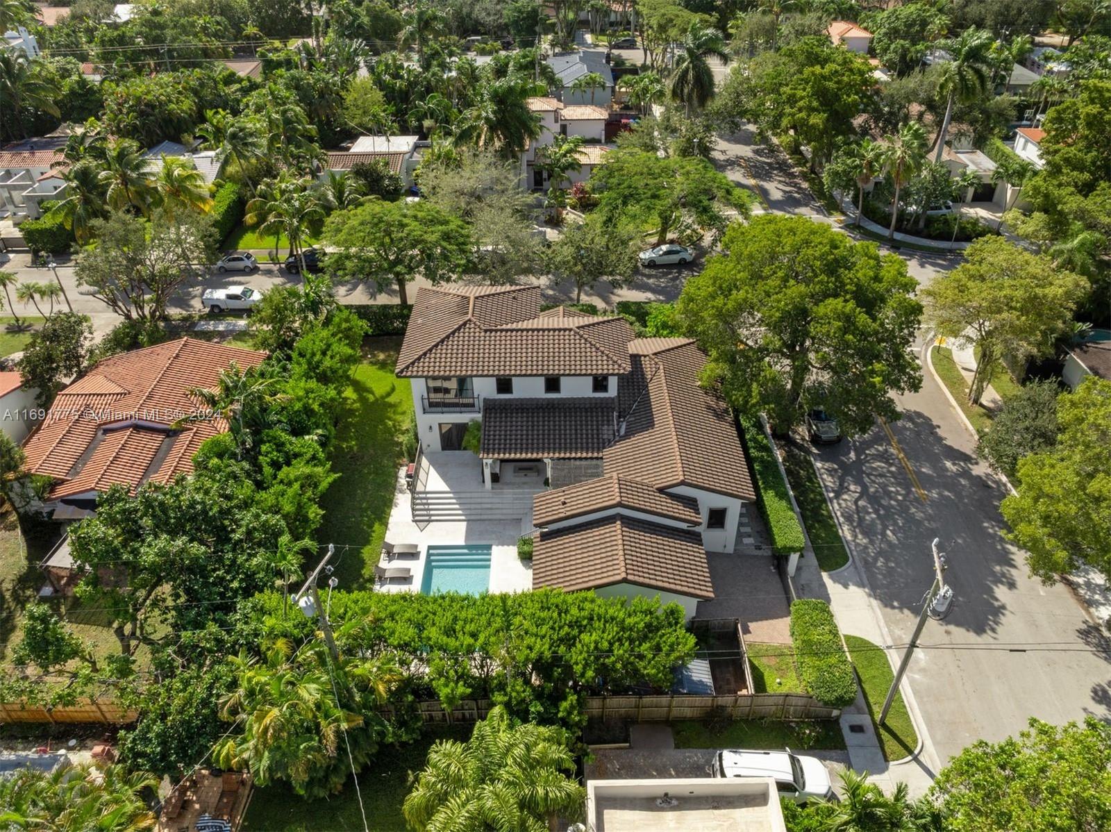 BELLE MEADE OF MIA SEC 1 - Residential