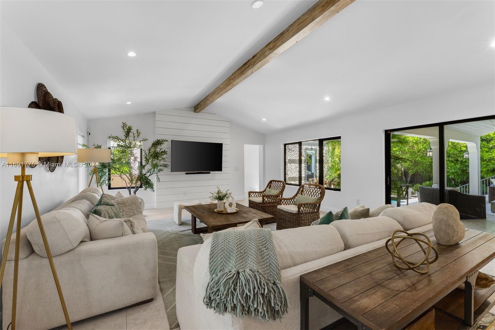 BELLE MEADE OF MIA SEC 1 - Residential