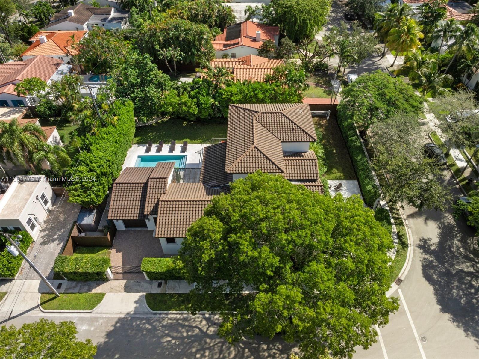 BELLE MEADE OF MIA SEC 1 - Residential