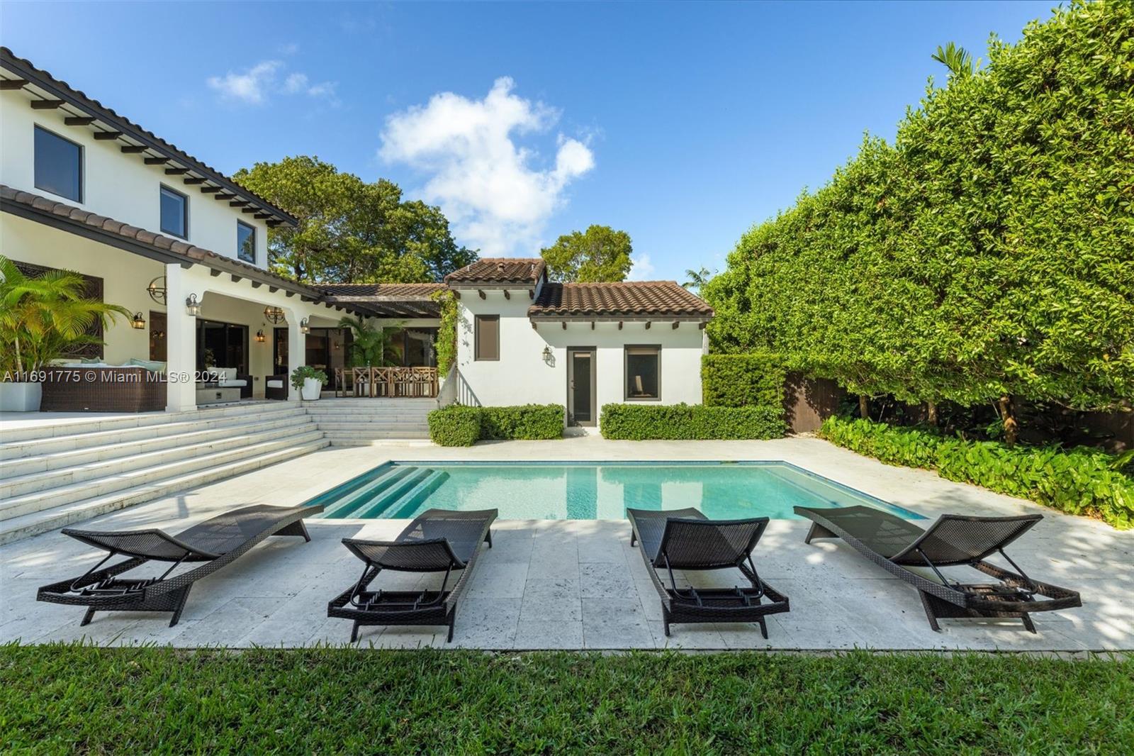 BELLE MEADE OF MIA SEC 1 - Residential