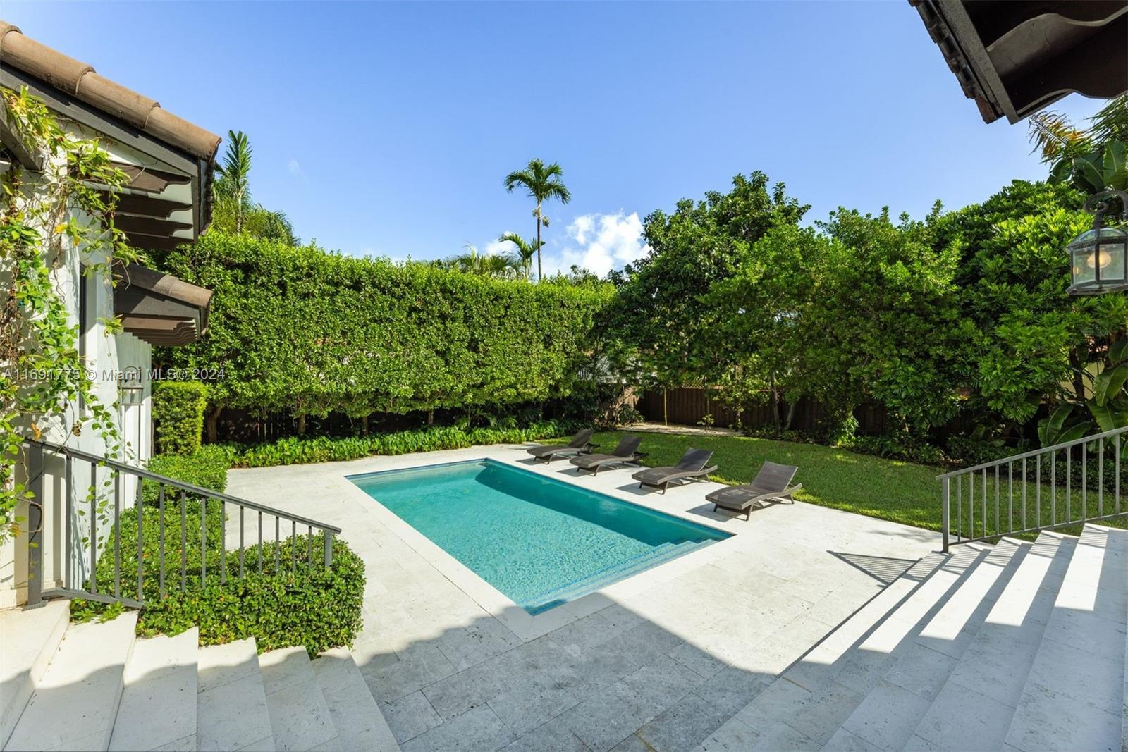 BELLE MEADE OF MIA SEC 1 - Residential