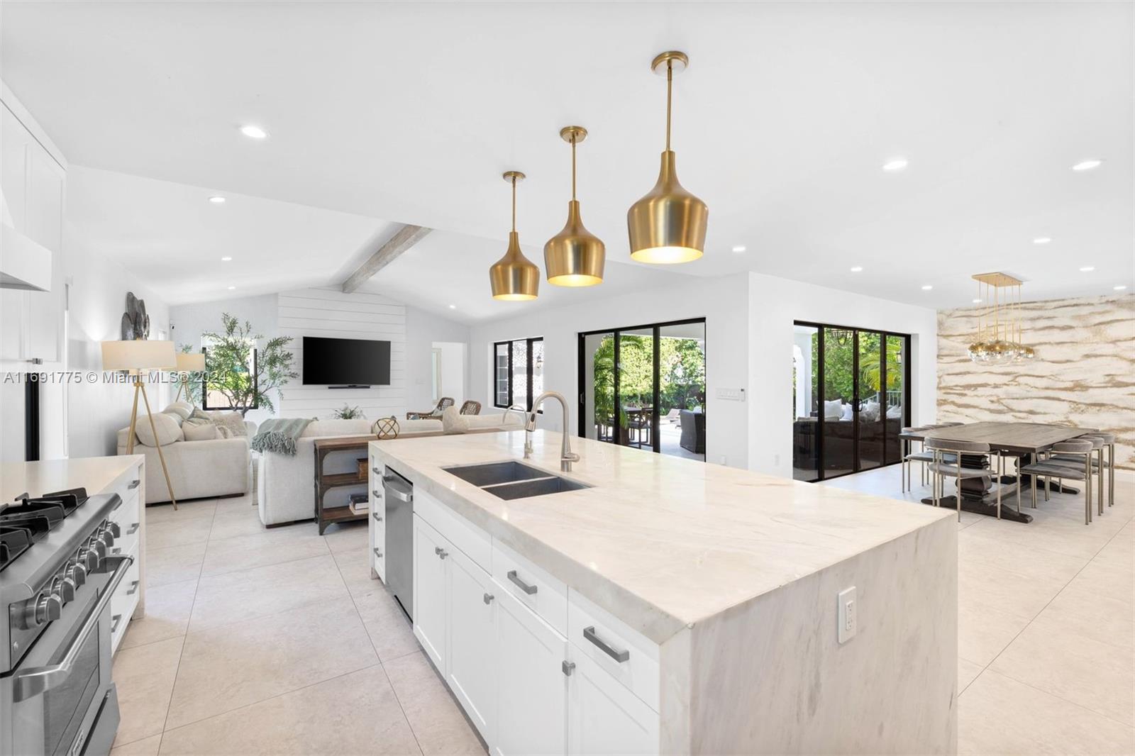 BELLE MEADE OF MIA SEC 1 - Residential