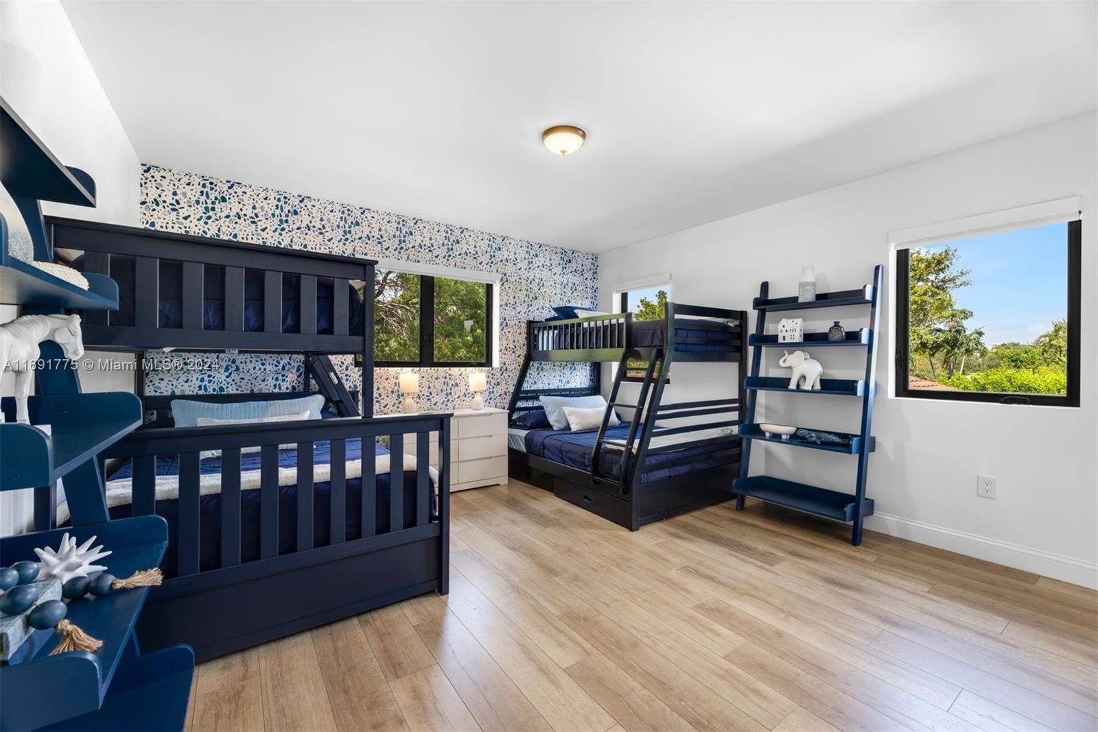 BELLE MEADE OF MIA SEC 1 - Residential