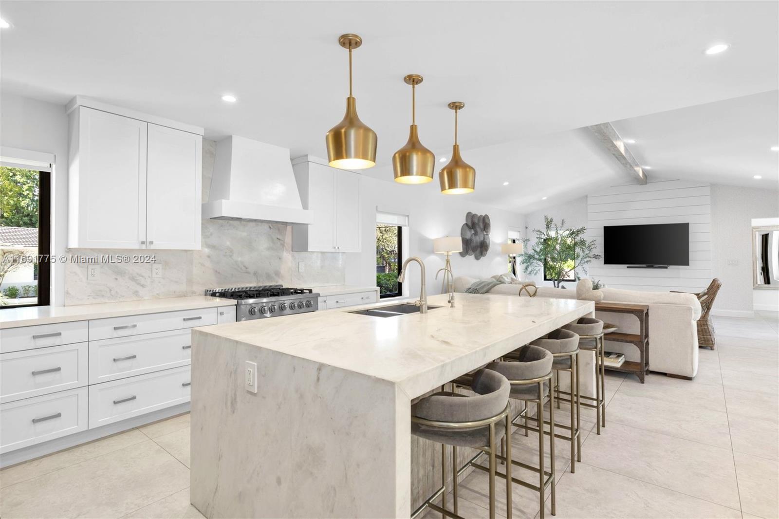 BELLE MEADE OF MIA SEC 1 - Residential