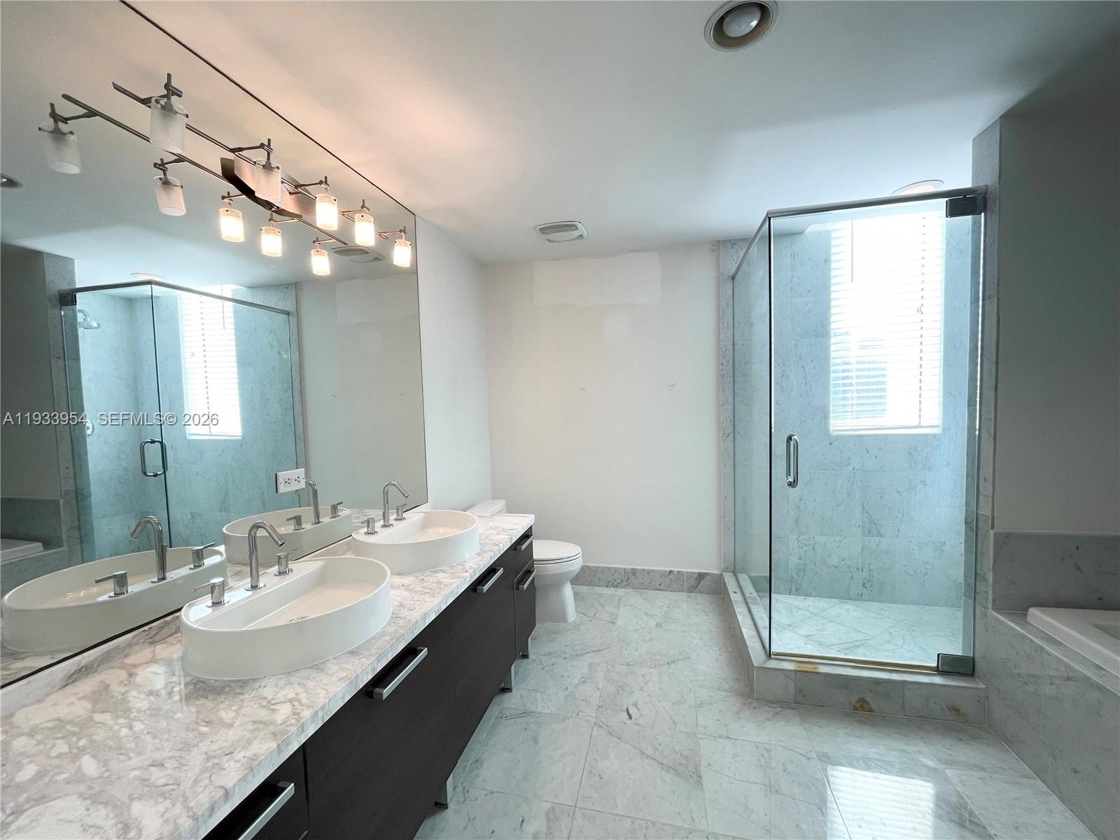 VIZCAYNE SOUTH CONDO - Residential Lease