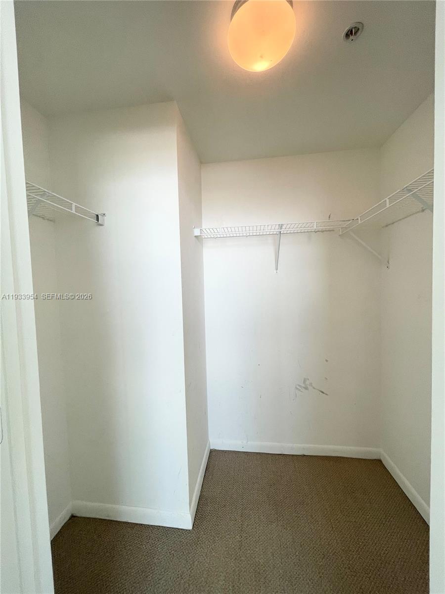 VIZCAYNE SOUTH CONDO - Residential Lease