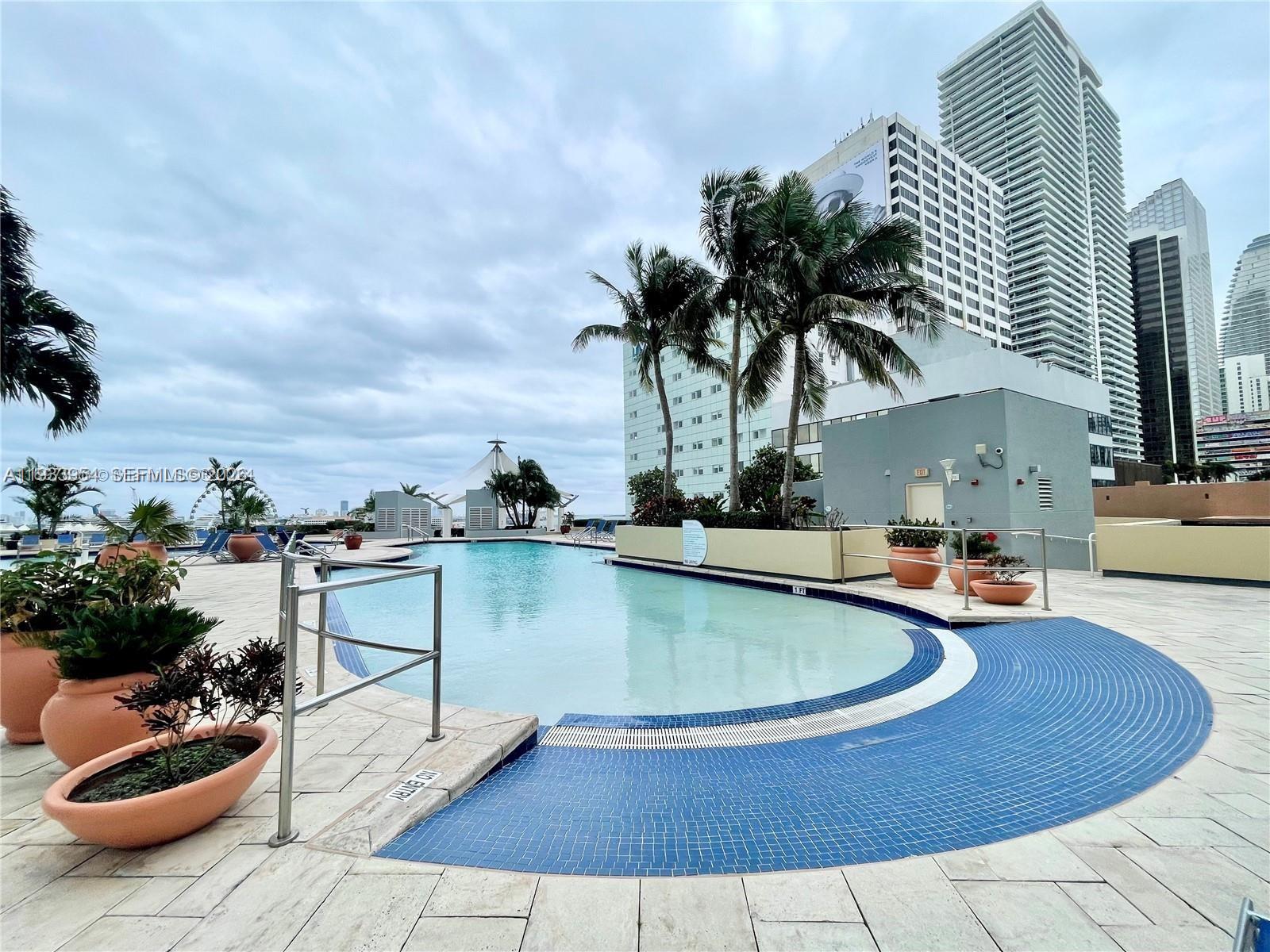 VIZCAYNE SOUTH CONDO - Residential Lease