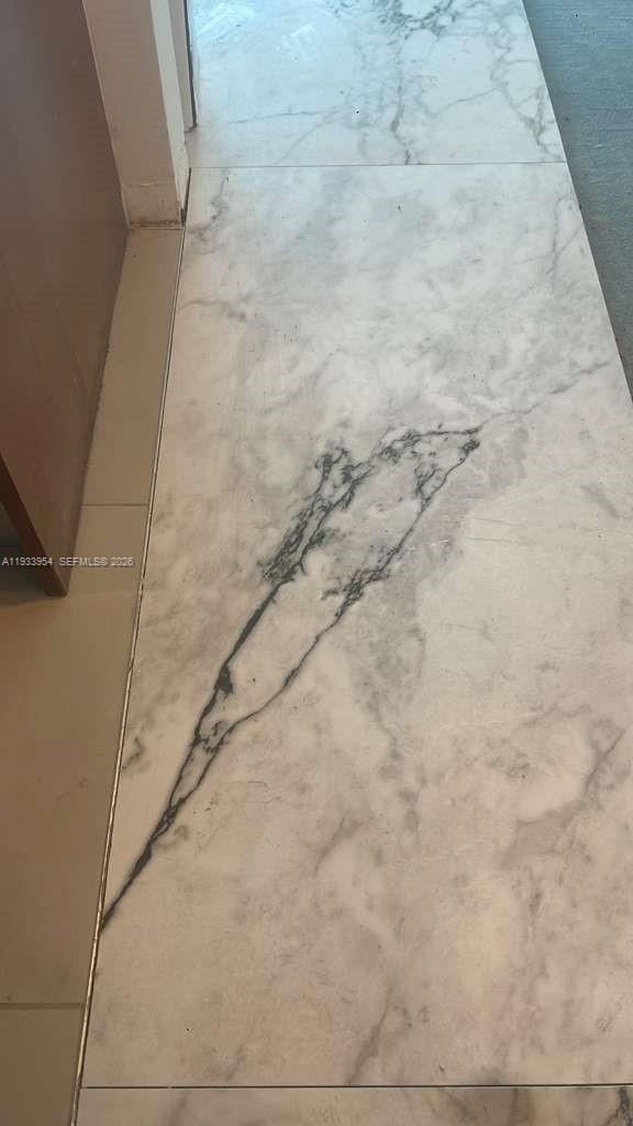 VIZCAYNE SOUTH CONDO - Residential Lease