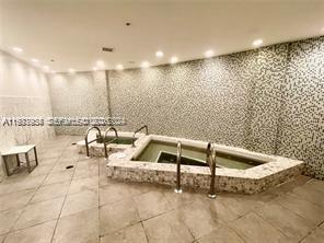VIZCAYNE SOUTH CONDO - Residential Lease