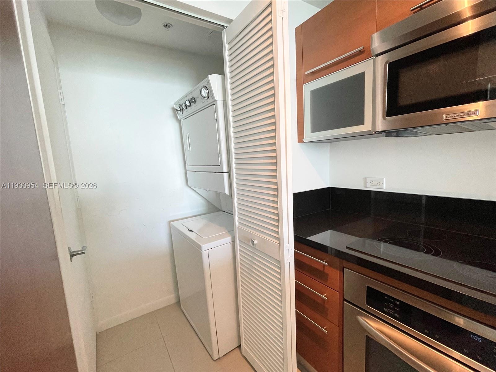 VIZCAYNE SOUTH CONDO - Residential Lease