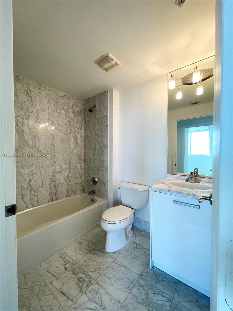 VIZCAYNE SOUTH CONDO - Residential Lease