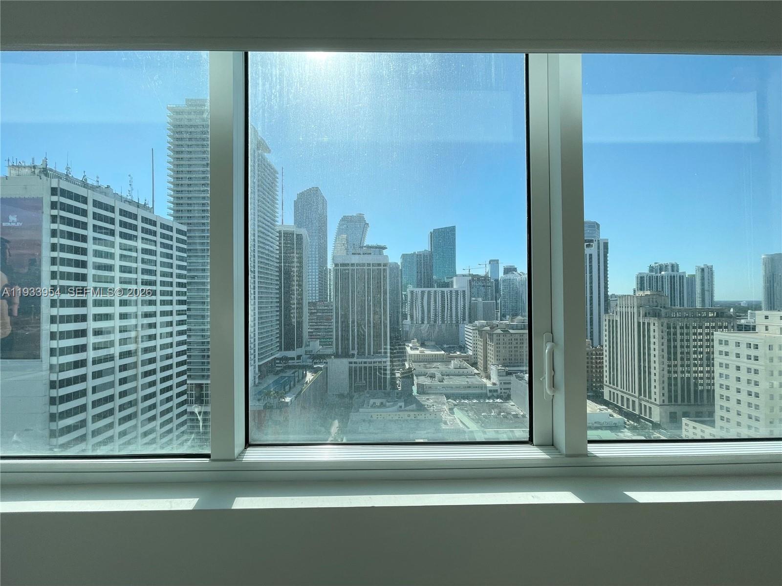 VIZCAYNE SOUTH CONDO - Residential Lease