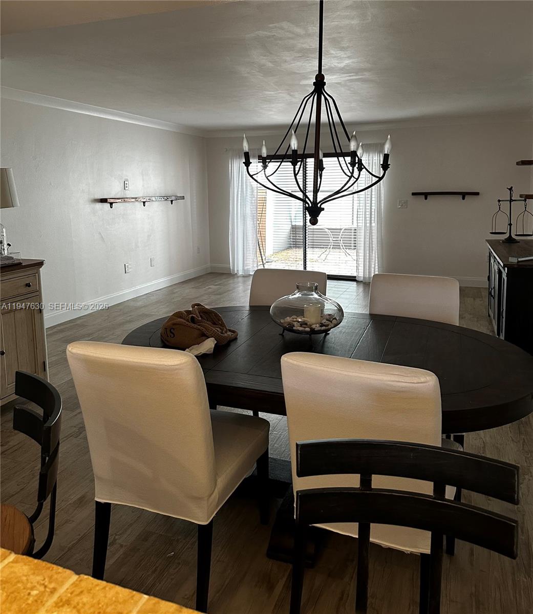 THE VILLAS OF AMBERWOOD I - Residential