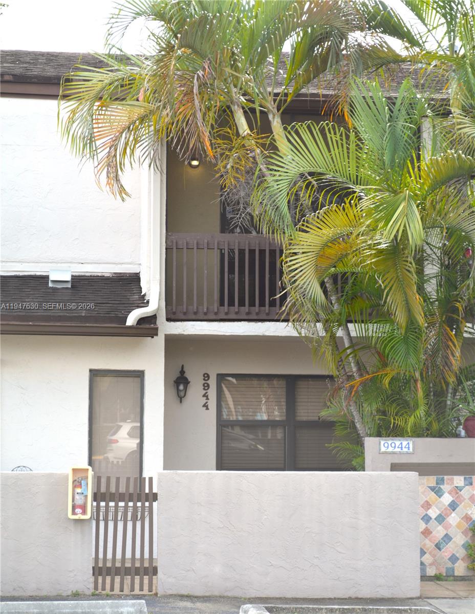 THE VILLAS OF AMBERWOOD I - Residential