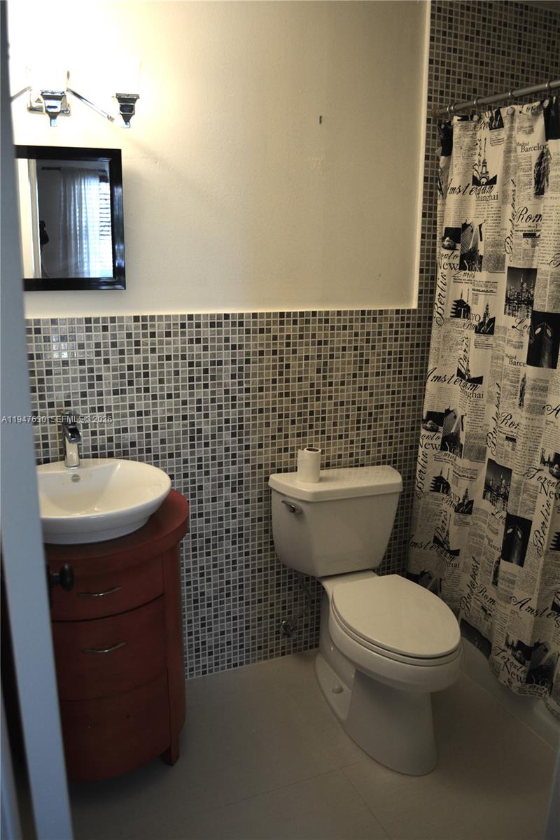 THE VILLAS OF AMBERWOOD I - Residential