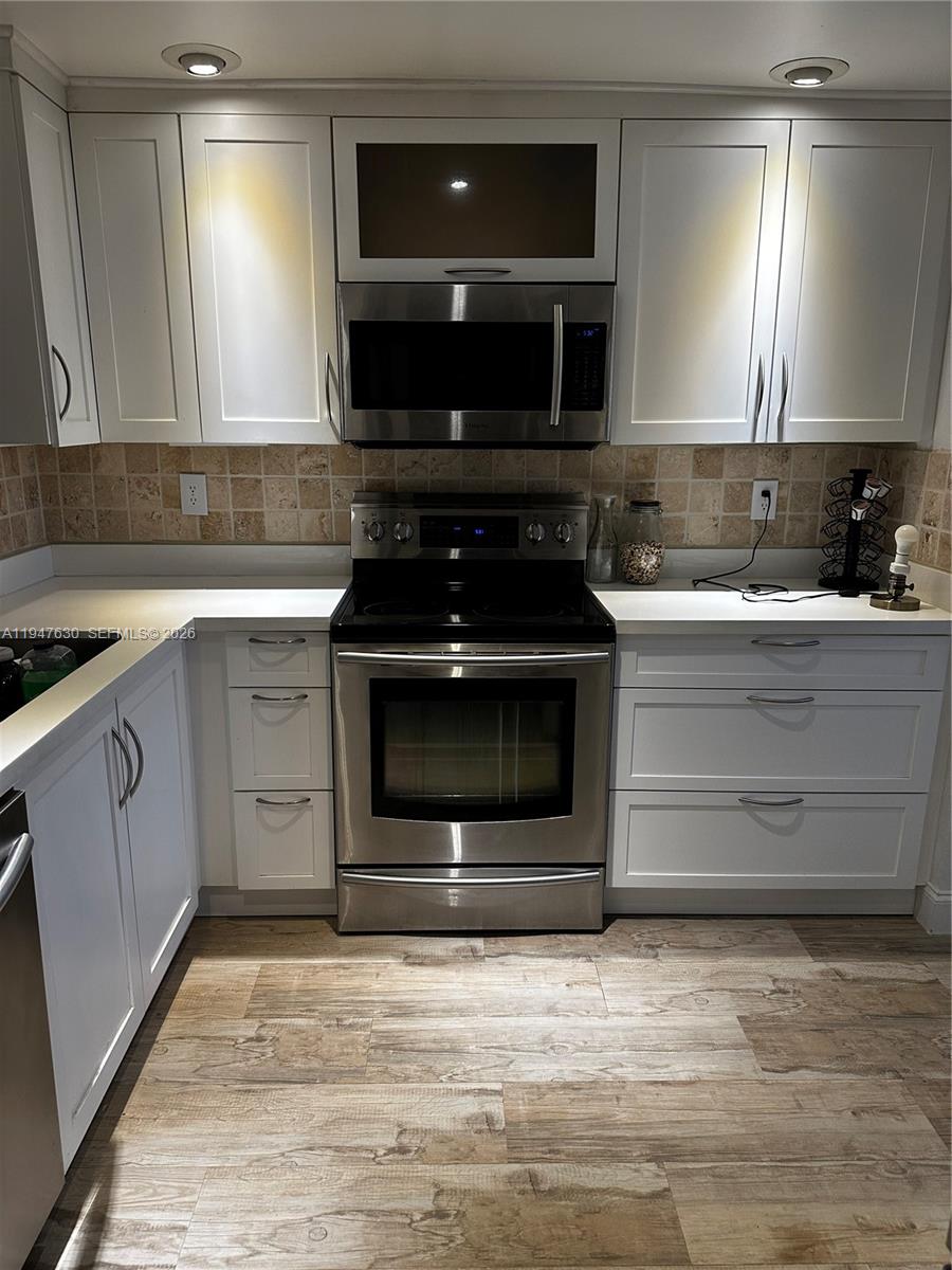 THE VILLAS OF AMBERWOOD I - Residential