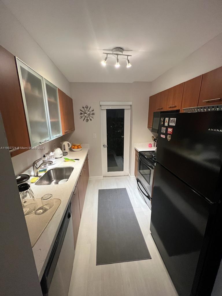 650 NE 64th St G508