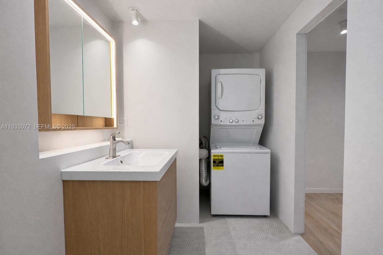 JEFFERSON VILLAS CONDO - Residential Lease