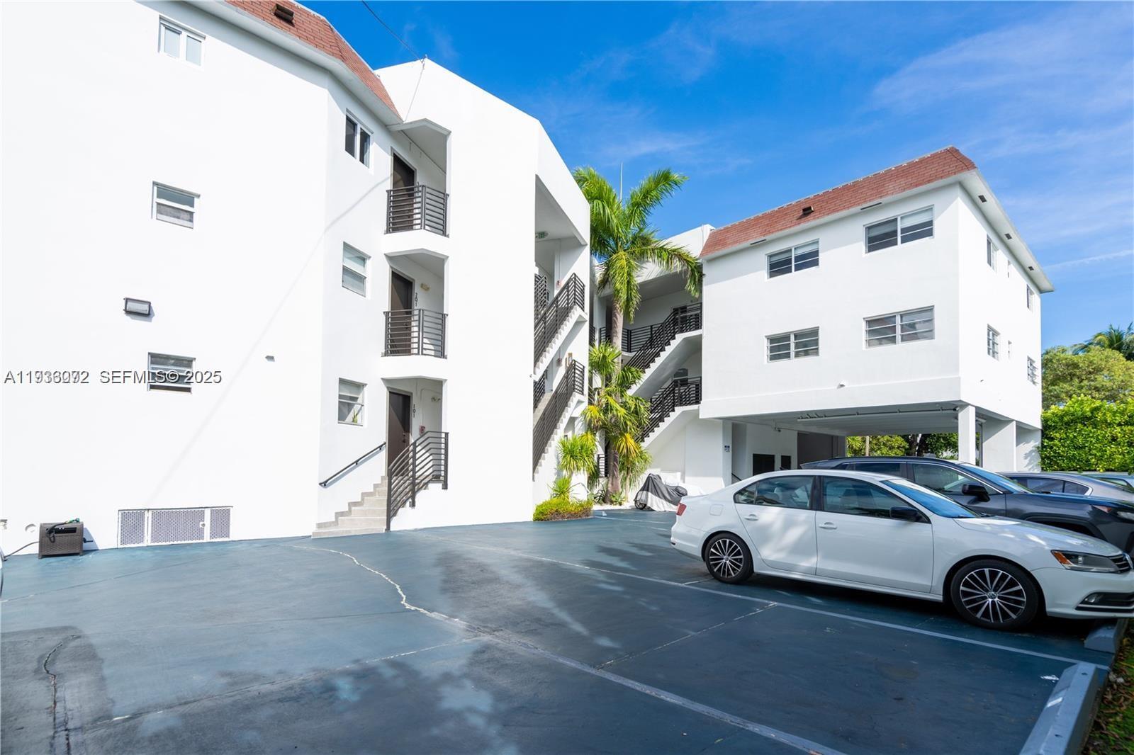 JEFFERSON VILLAS CONDO - Residential Lease