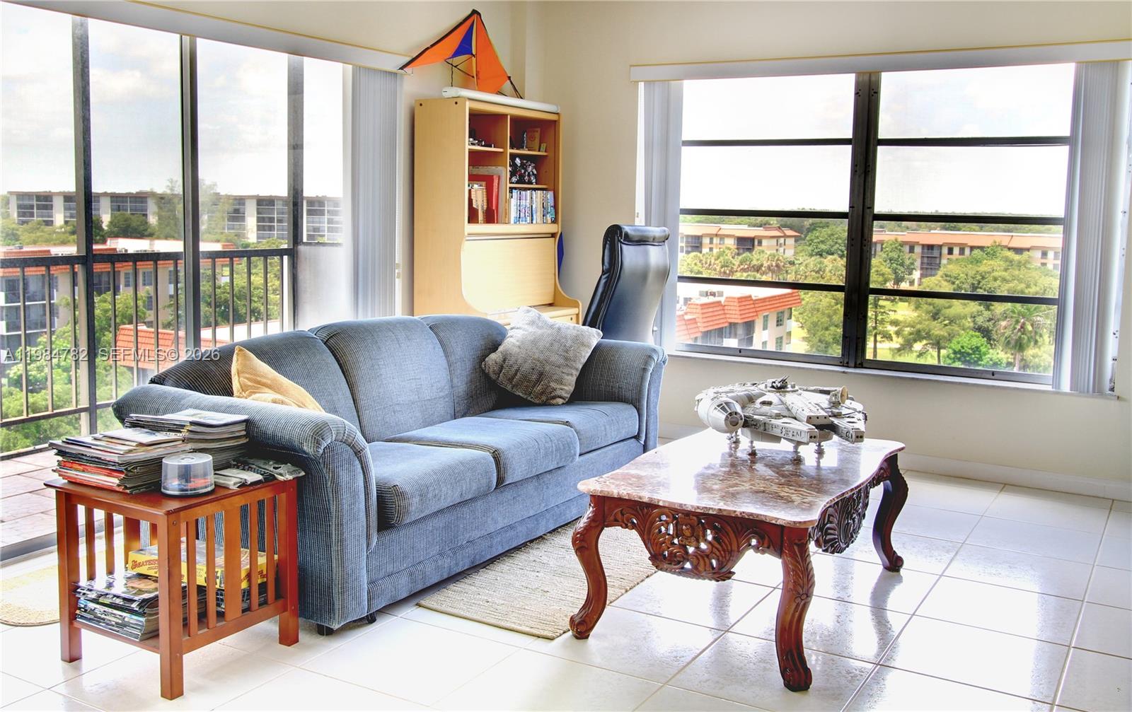 4164 Inverrary Dr 815