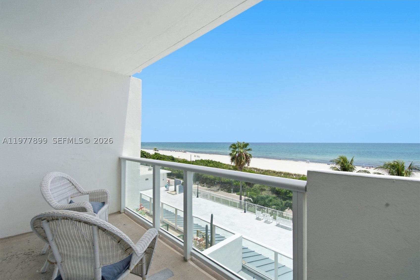5601 Collins Ave 505