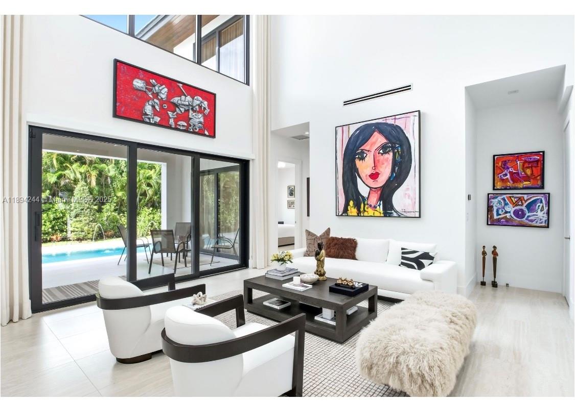 CORAL GABLES RIVIERA SEC - Residential