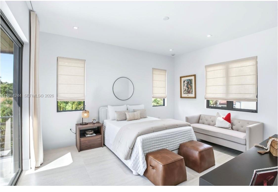 CORAL GABLES RIVIERA SEC - Residential