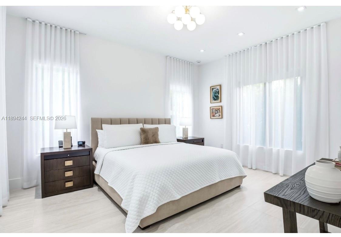 CORAL GABLES RIVIERA SEC - Residential