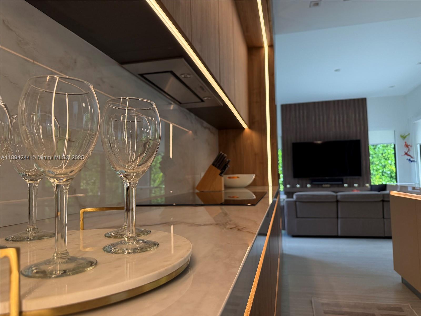 CORAL GABLES RIVIERA SEC - Residential