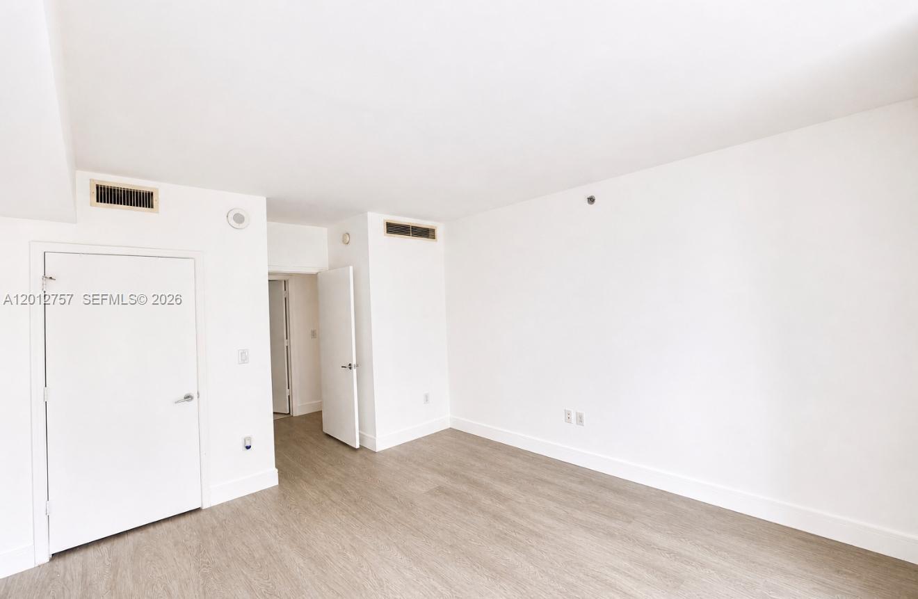 500 BRICKELL EAST CONDO - Residential Lease