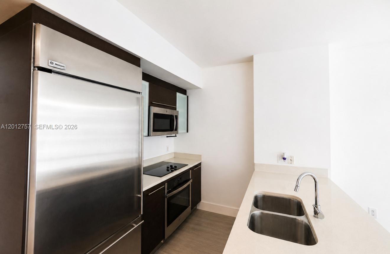 500 BRICKELL EAST CONDO - Residential Lease