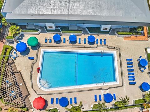 Tiny photo for 825 Brickell Bay Dr #841, Miami, FL 33131 (MLS # A11977707)