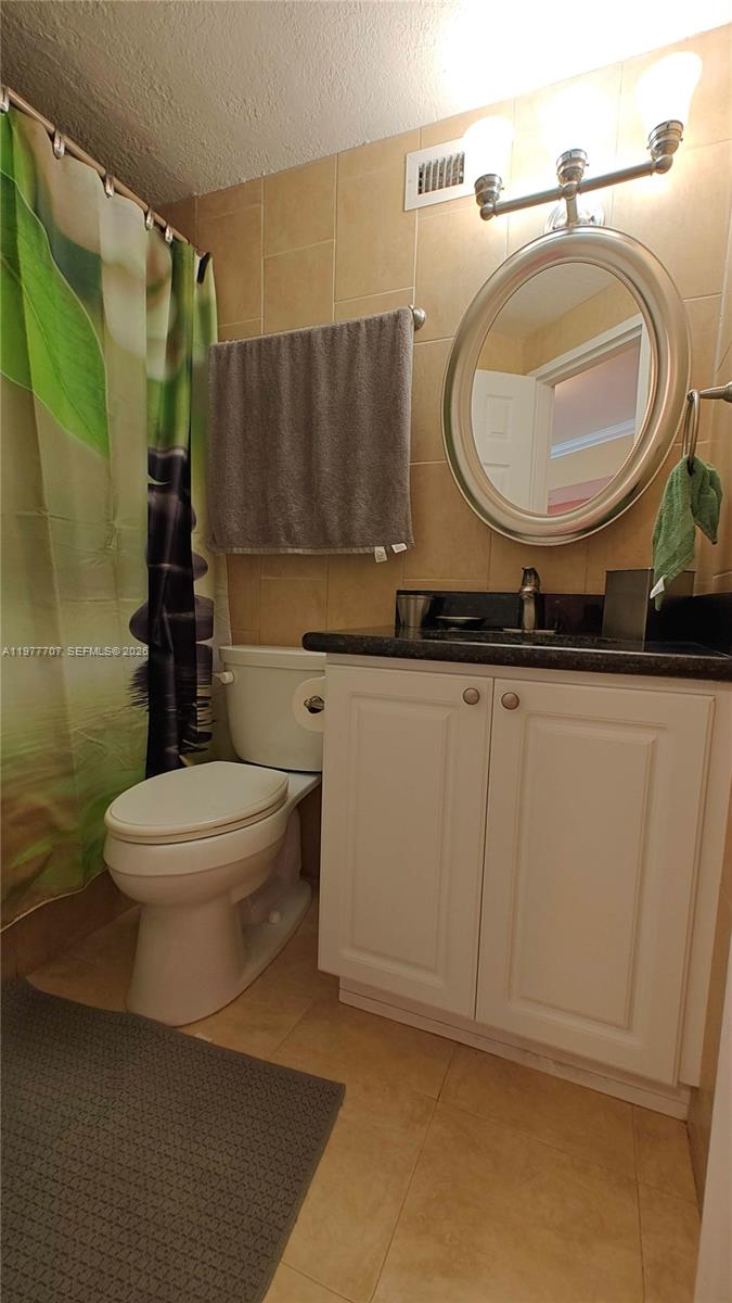 FOUR AMBASSADORS CONDO PH - Residential