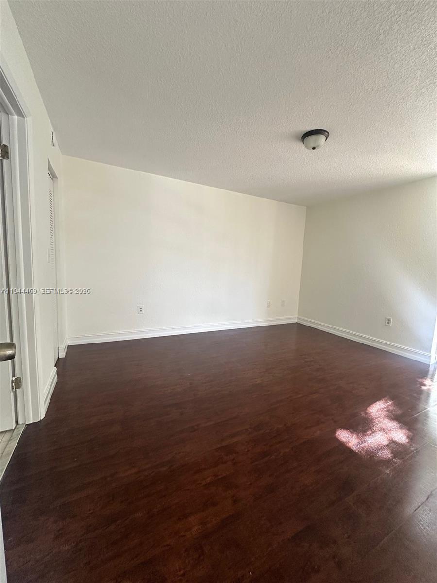 LAS BRISAS@ COUNTRY CLUB - Residential