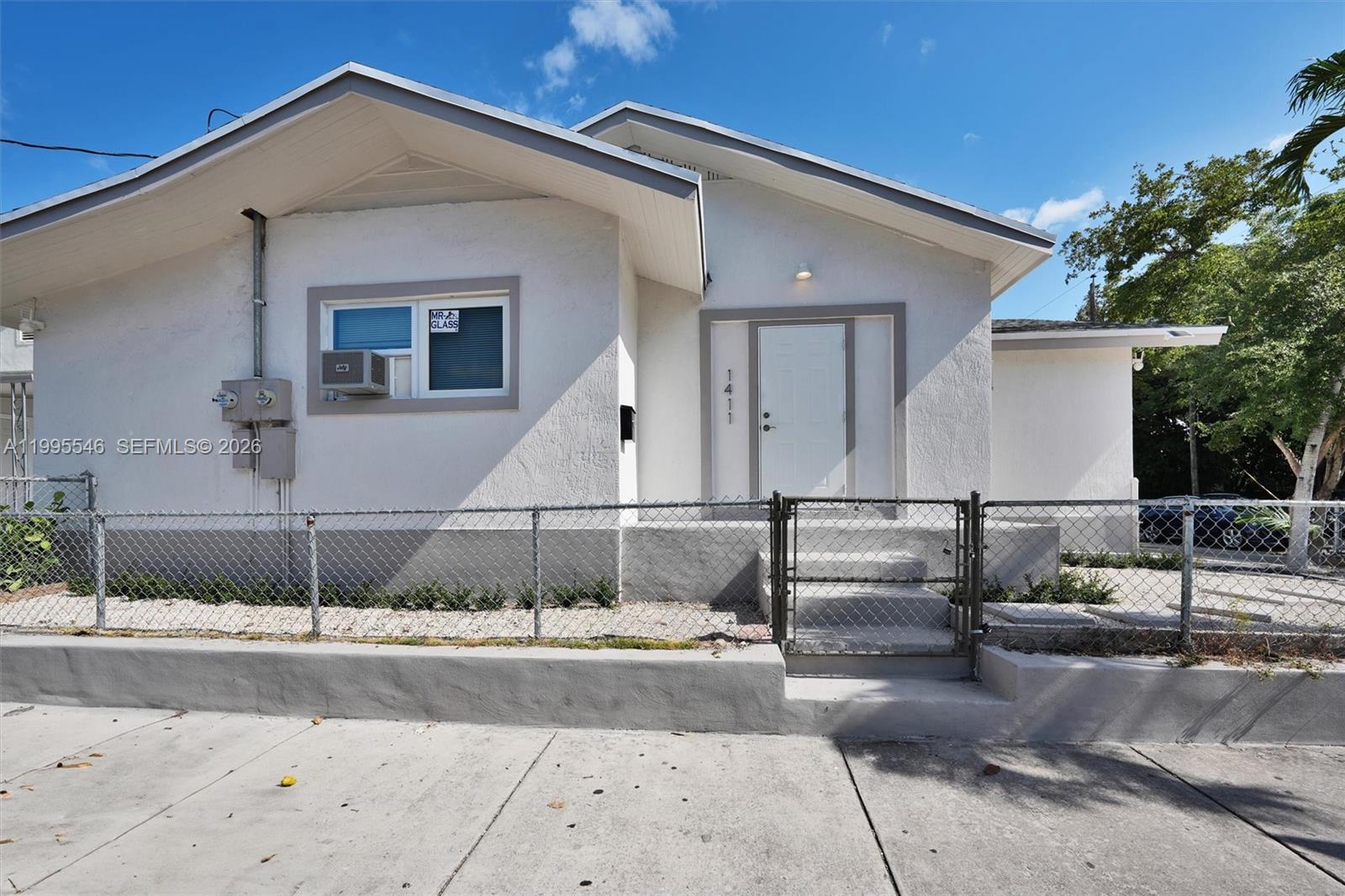 LAWRENCE ESTATES LAND COS - Residential Lease