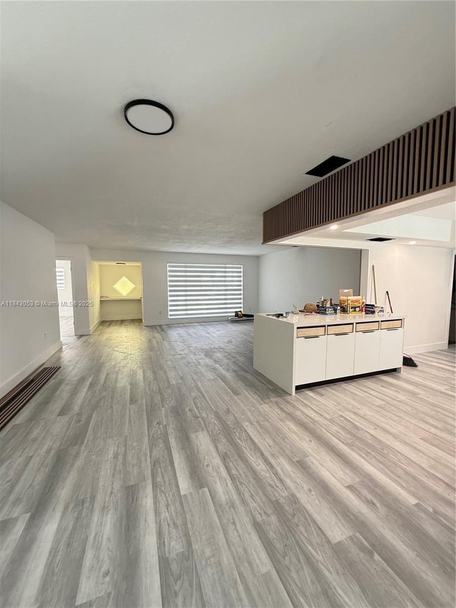 7321 Coral Blvd, Miramar, FL, 33023/$605,000 4 7321 Coral Blvd