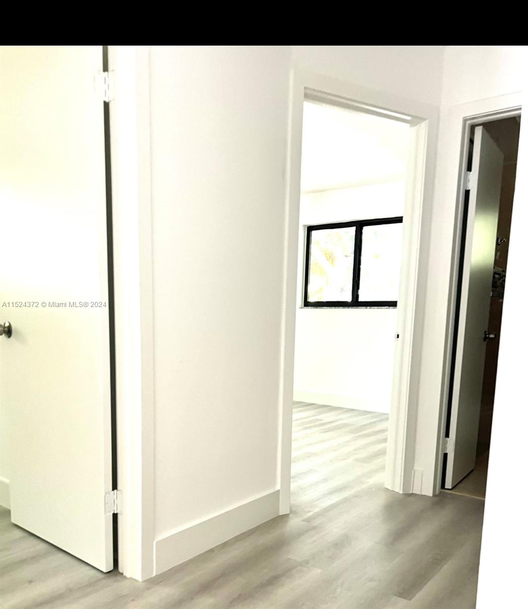 SPANISH COURT - Residential Lease