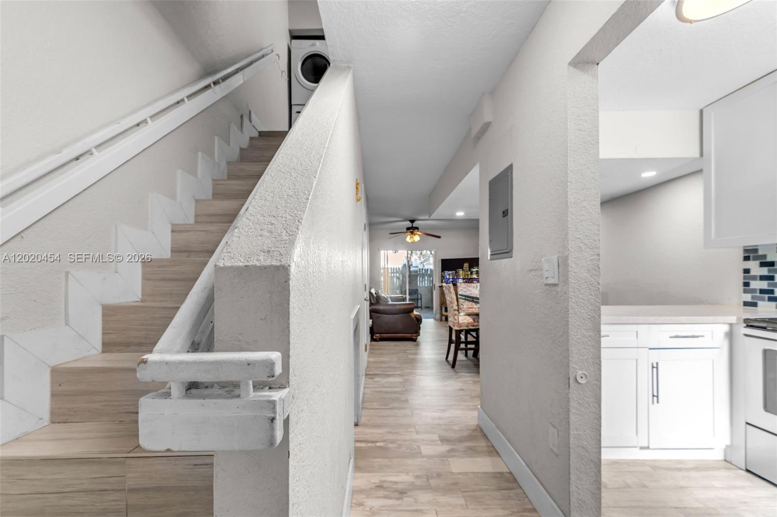 LAS VILLAS DE FOUNTAINBLE - Residential