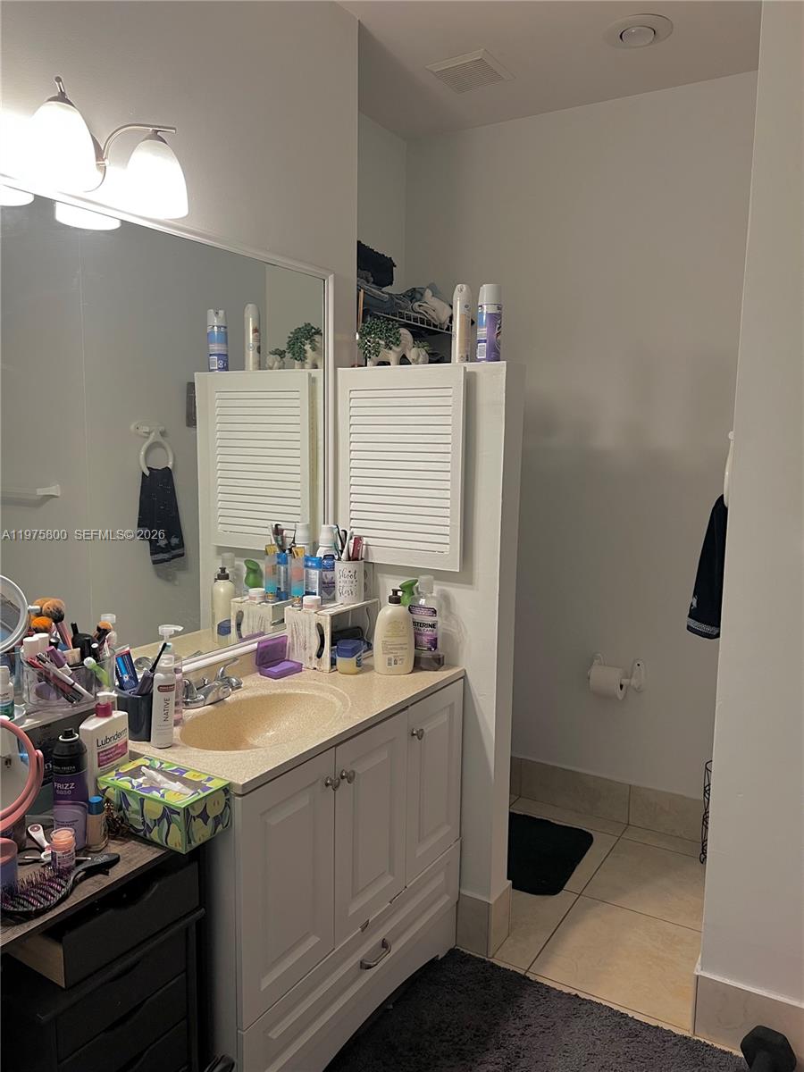 CINNAMON PLACE II - Residential Lease