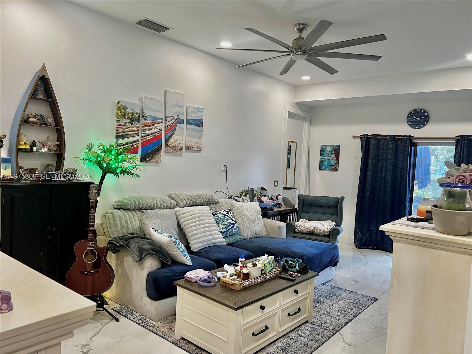 CINNAMON PLACE II - Residential Lease